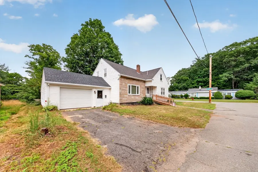 504 Twichell St, Athol, MA 01331 - #2