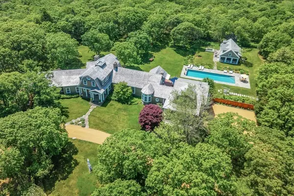 10 & 12 Boldwater Road, Edgartown, MA 02539