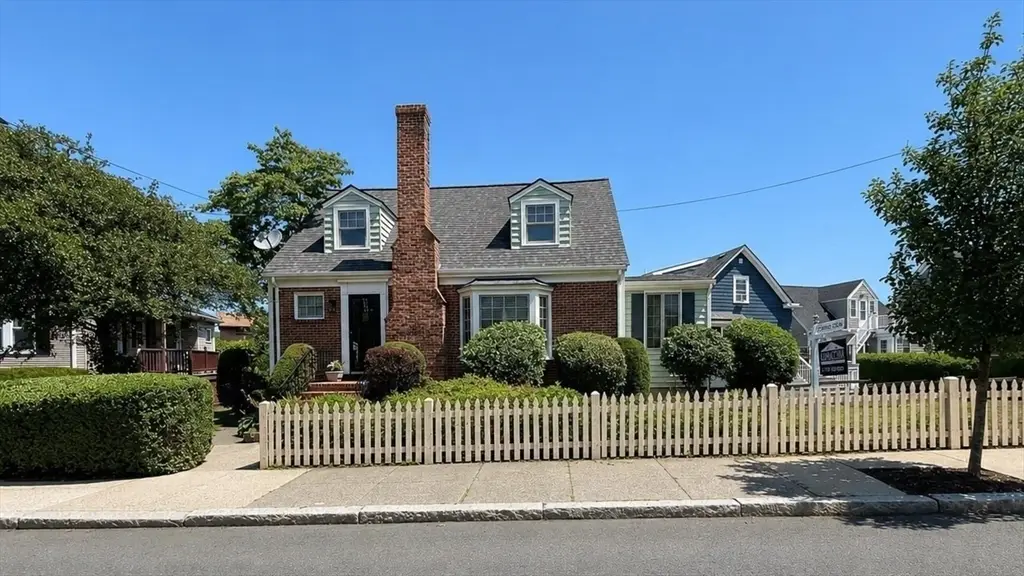 211 Grovers Ave, Winthrop, MA 02152 - #1