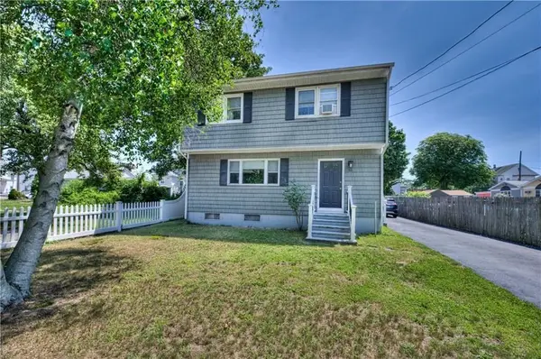16 Arlington Ave, Warren, RI 02885