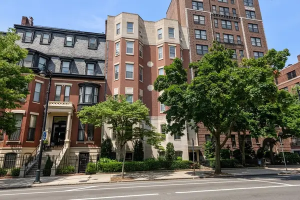 286 Beacon Street #8, Boston, MA 02116