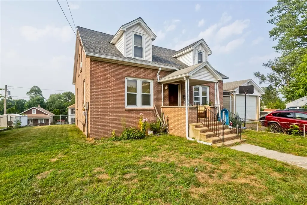 26 Grace St, Chicopee, MA 01020 - #1
