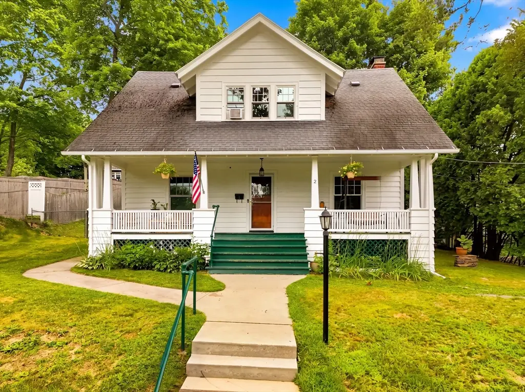 2 Biltmore Rd, Worcester, MA 01602 - #1