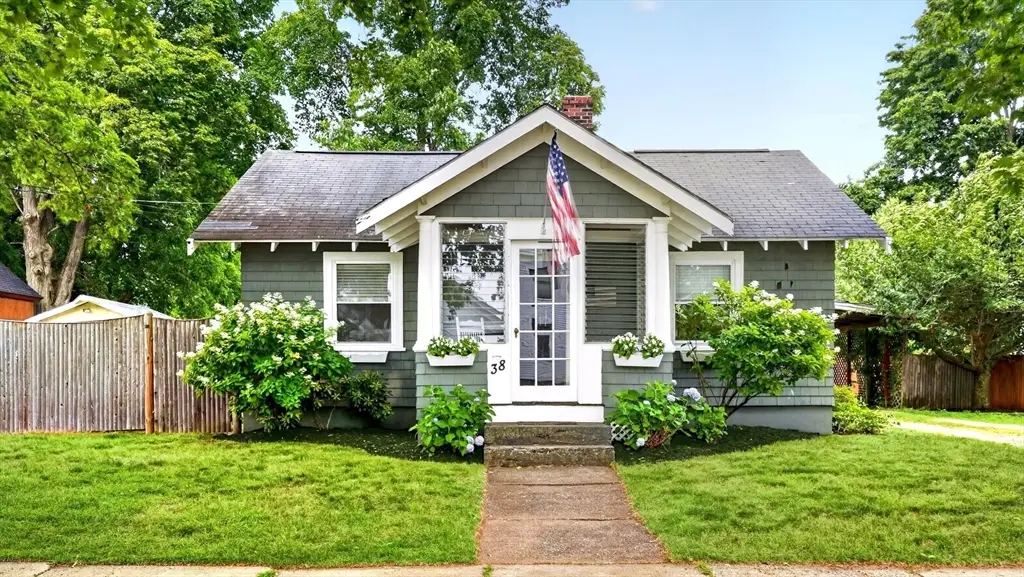 38 Miller St, Medfield, MA 02052 - #1