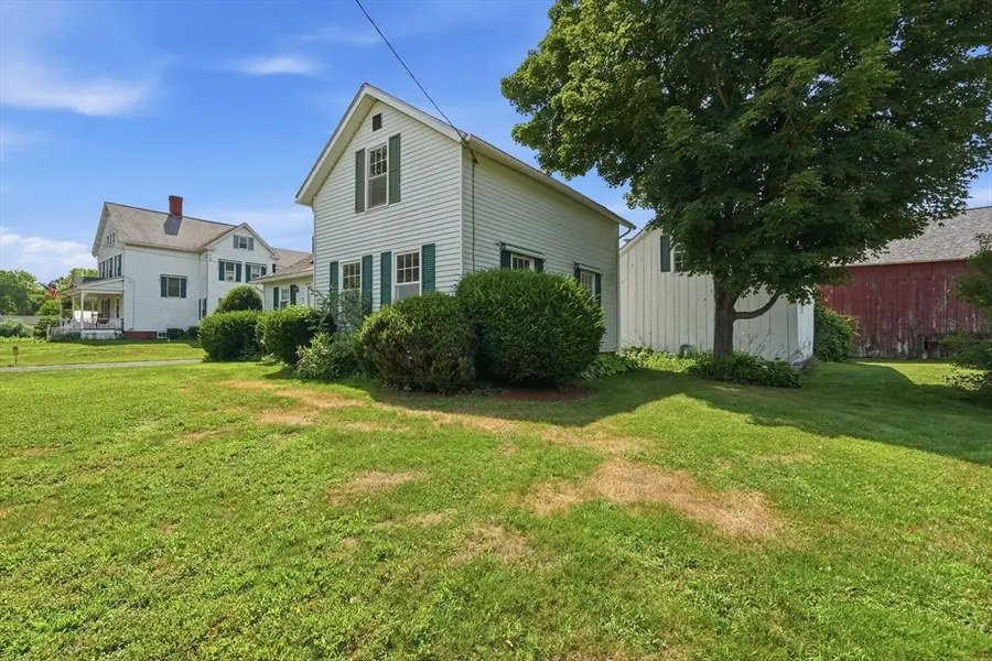 71 Chestnut St, Hatfield, MA 01038 - #3