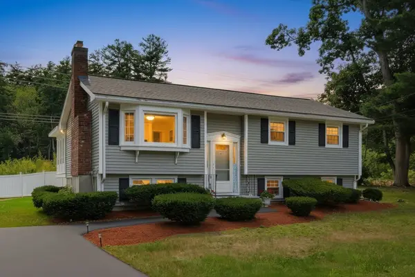 41 Castlewood Dr, Billerica, MA 01821