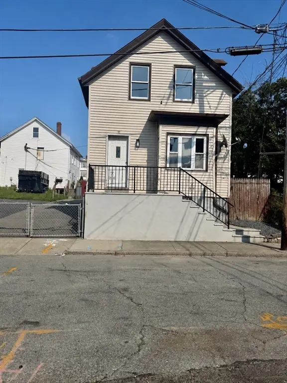 100 Melville St, Fall River, MA 02724 - #1