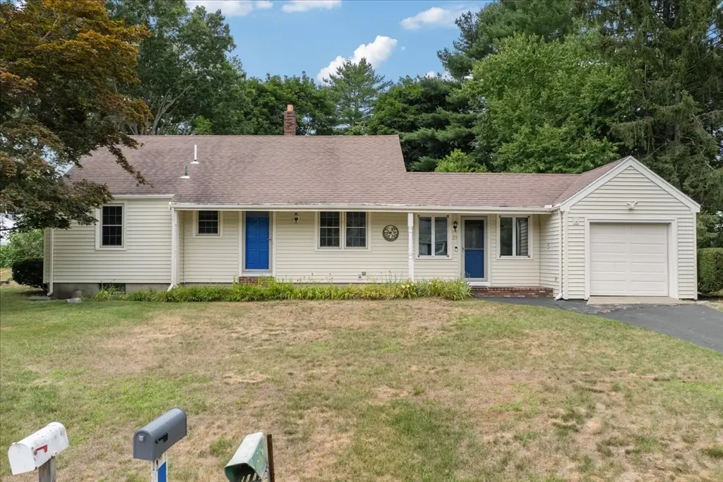 23 Meadow Brook Rd, Raynham, MA 02767 - #1