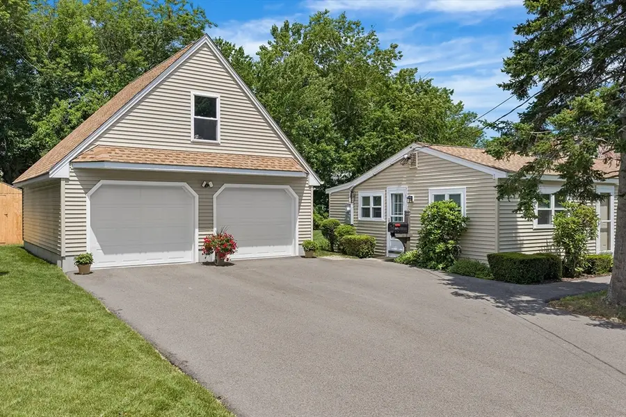 24 Dorothy Ave, Bellingham, MA 02019 - #2