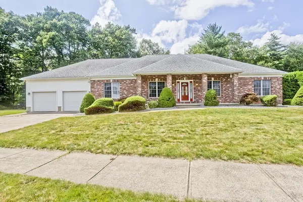 15 Avalon Place, Agawam, MA 01030