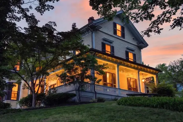 55 Academy St, Arlington, MA 02476