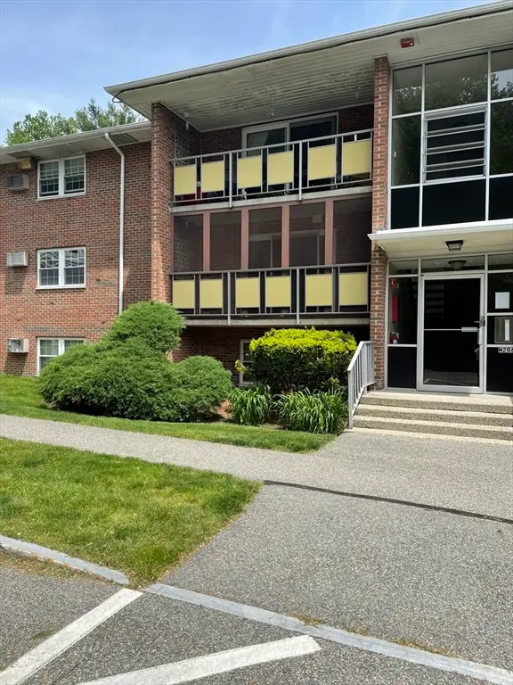 206 Rock St #M5, Norwood, MA 02062 - #1