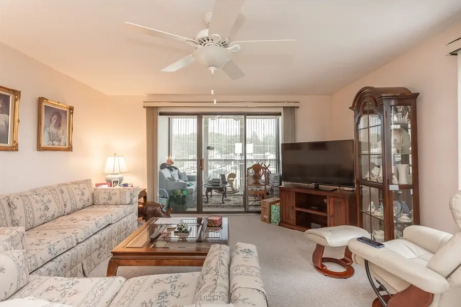 4234 N Main St #5A5, Fall River, MA 02720 - #3