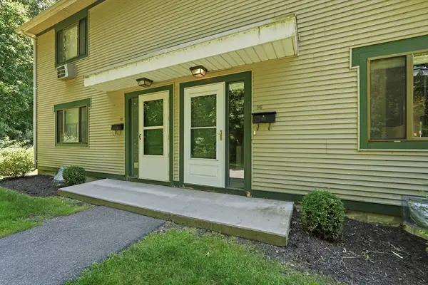 170 E Hadley Rd #96, Amherst, MA 01002