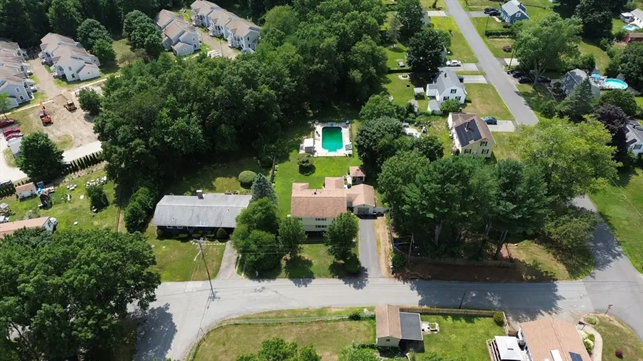 19 Cypress St, Oxford, MA 01540 - #3