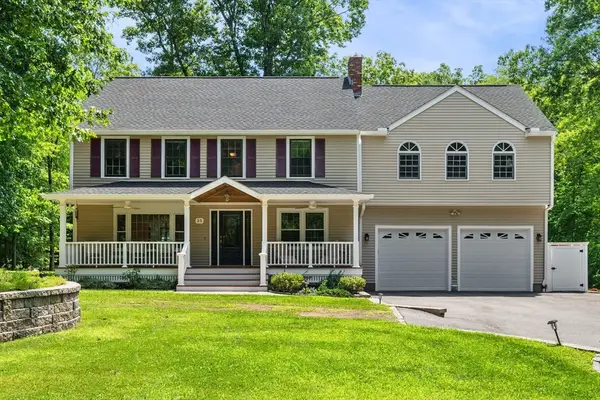 25 Turtle Lane, North Andover, MA 01845