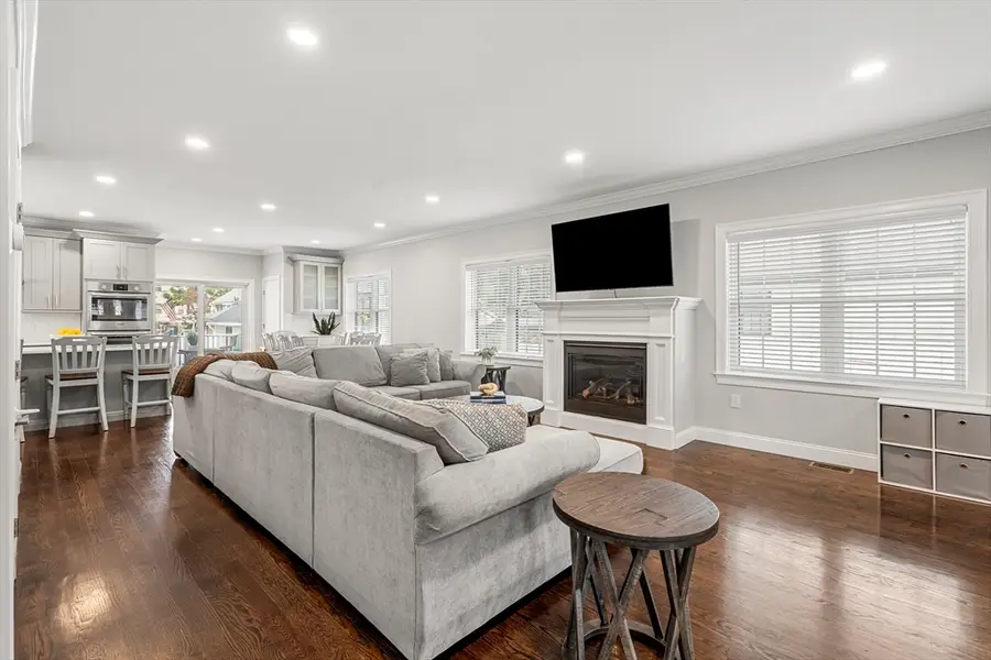 74 Raycroft St, Quincy, MA 02169 - #3