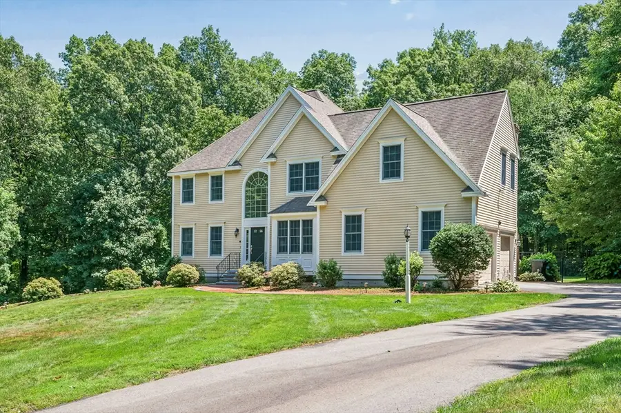 10 Burnett Road, Southborough, MA 01772 - #3