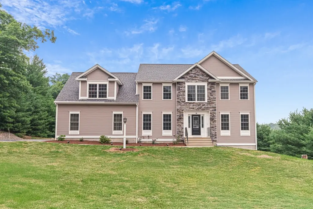 14 Longbrook Dr, Cumberland, RI 02864 - #1