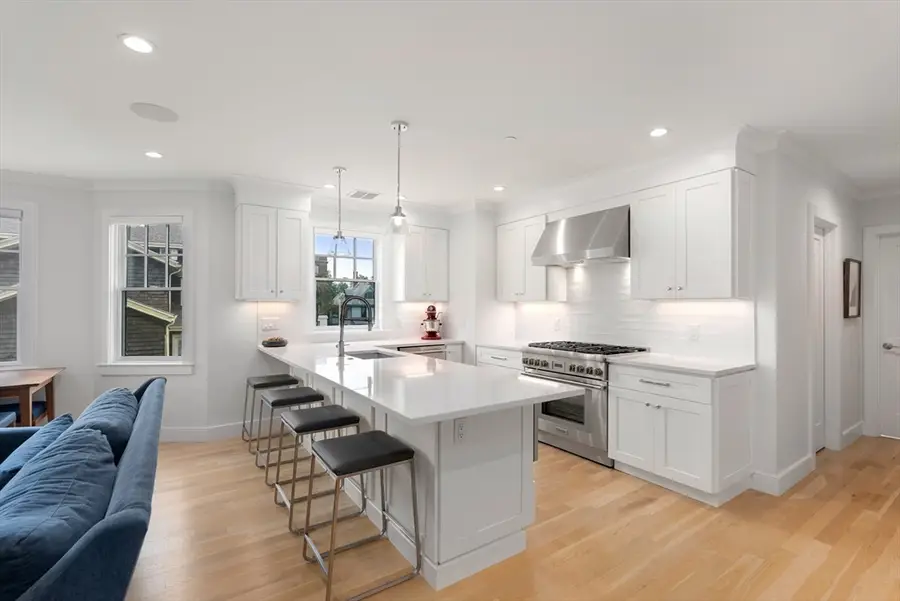 8 Sycamore St #8C, Somerville, MA 02143 - #3