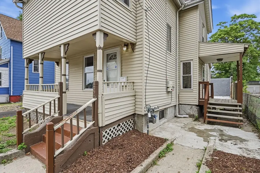 52 Lebanon St, Springfield, MA 01109 - #3