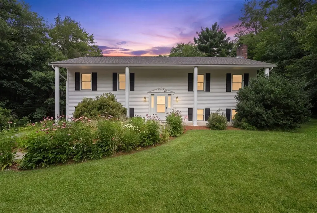 42 Jessica Way, Northbridge, MA 01534 - #1