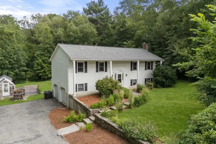 42 Jessica Way, Northbridge, MA 01534 - #3
