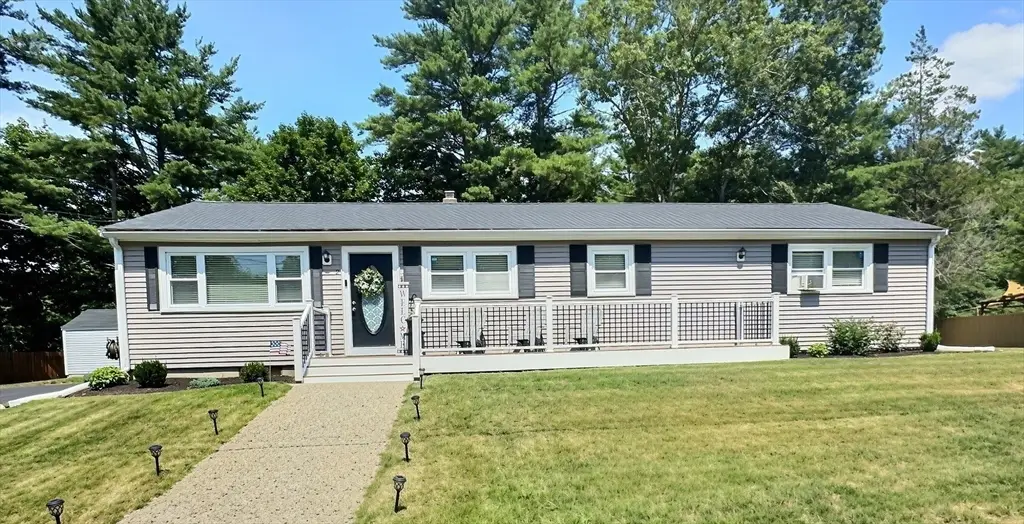 2 Mcfarlin Rd, Carver, MA 02330 - #1