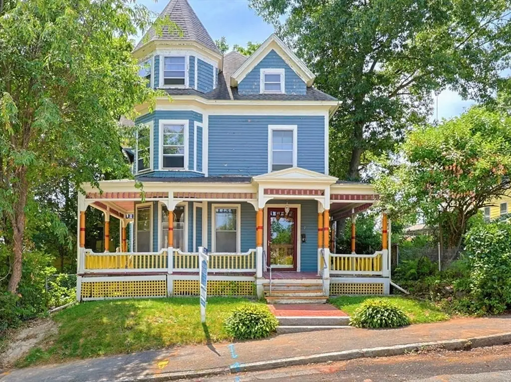 7 Baker Street, Worcester, MA 01603 - #1