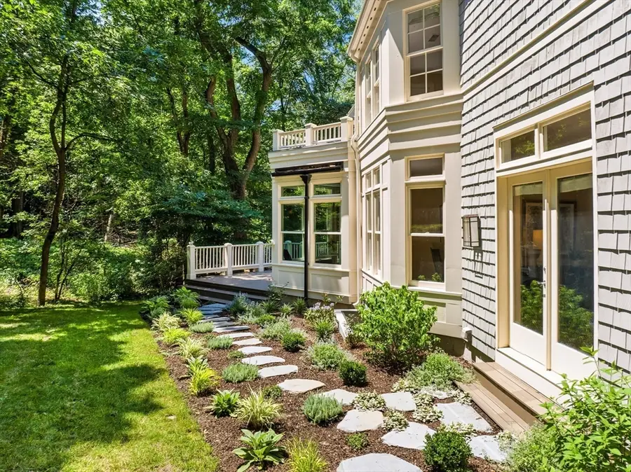 49 Buswell Park, Newton, MA 02458 - #3