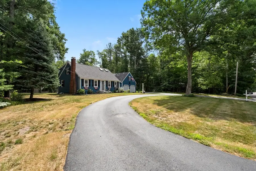 526 Walnut St, Bridgewater, MA 02324 - #3