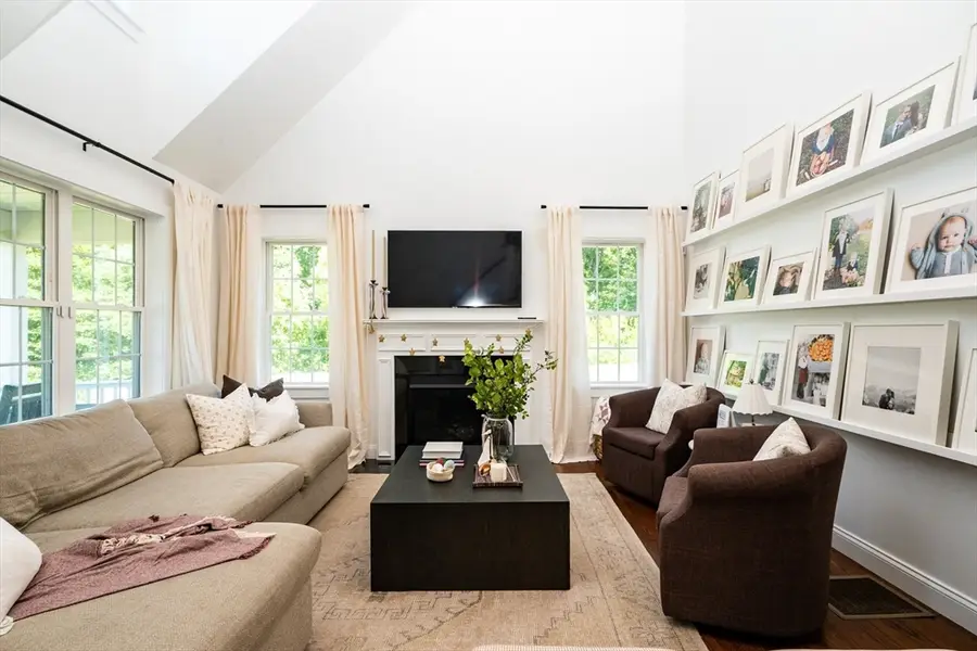 1 Debrah Ln, Millis, MA 02054 - #2