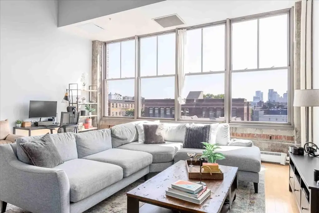 156 Porter St #320, Boston, MA 02128 - #1