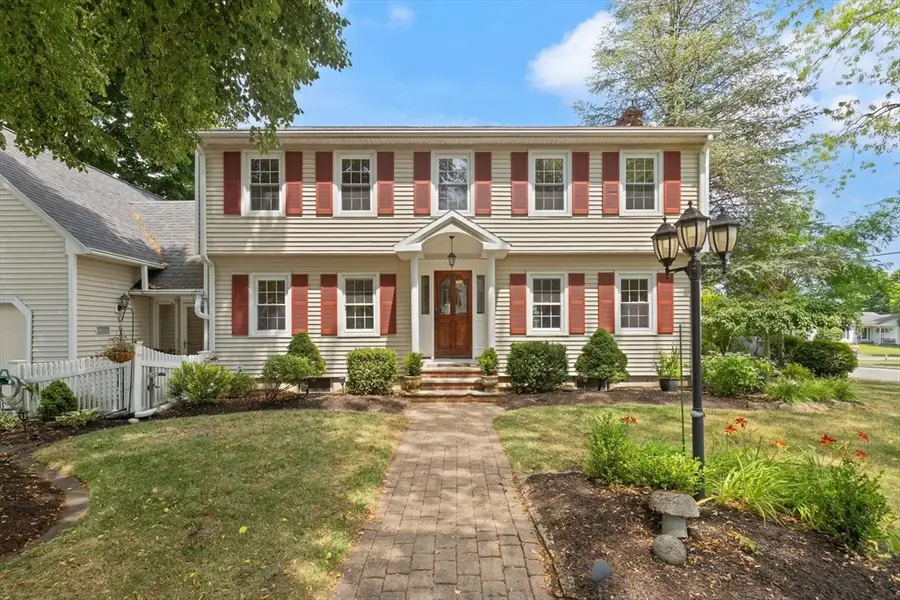 4 Berrywood Ln, Beverly, MA 01915 - #2