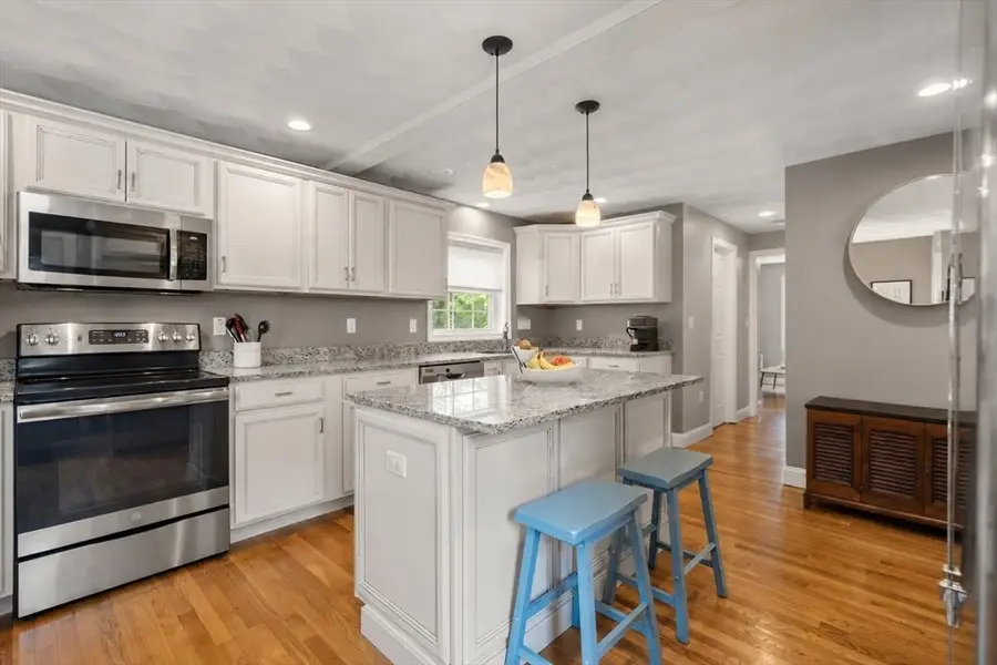 46 Macarthur Rd, Stoneham, MA 02180 - #2