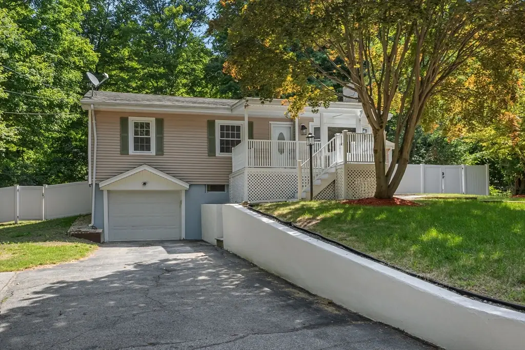5 Grove St, Plainville, MA 02762 - #1