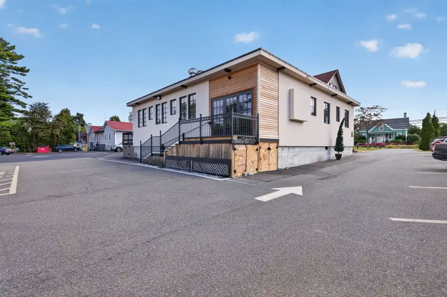 826 Broadway, Raynham, MA 02767 - #2