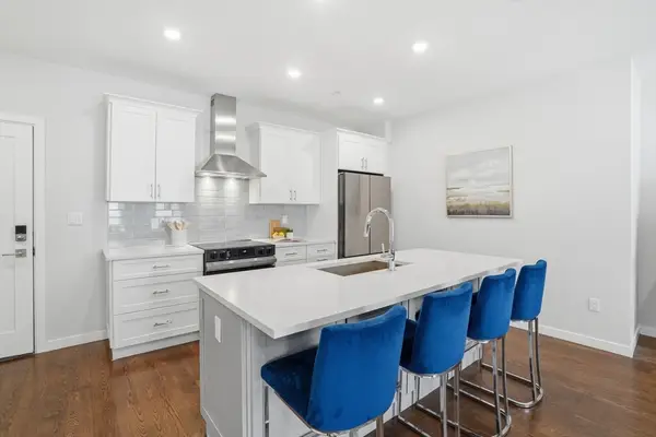267 Old Colony #511, Boston, MA 02127