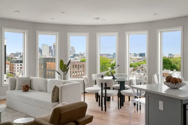 267 Old Colony #404, Boston, MA 02127