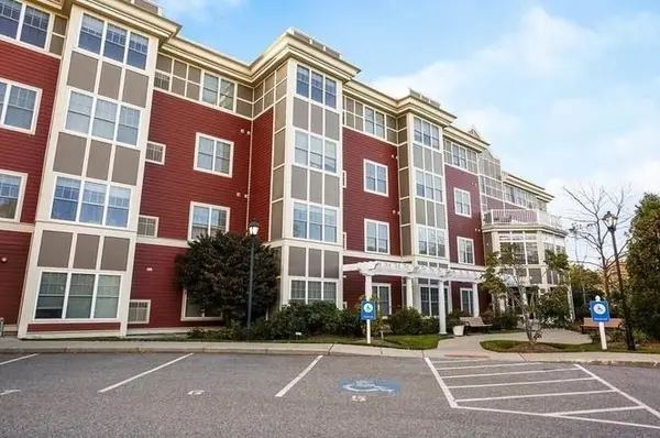 35 Commonwealth Ave #110, Newton, MA 02459