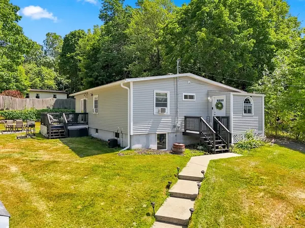 14 Valley View Way, Shirley, MA 01464