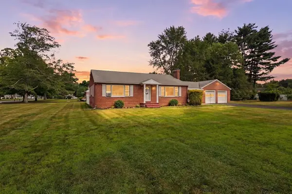 12 Wilbraview Dr, Wilbraham, MA 01095