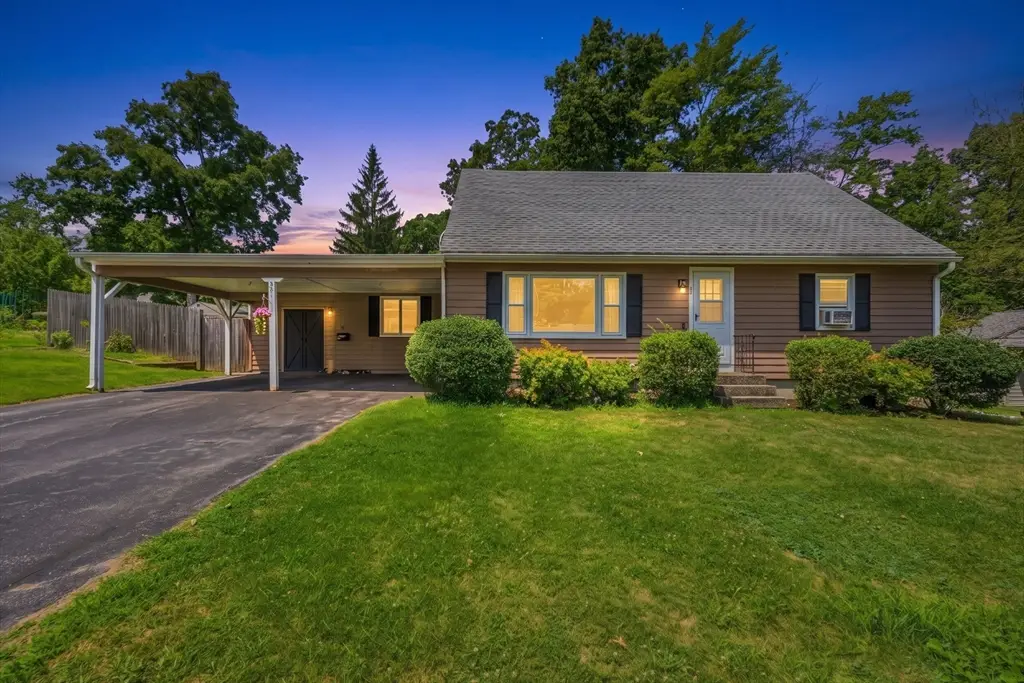 37 Parker St, Fitchburg, MA 01420 - #1
