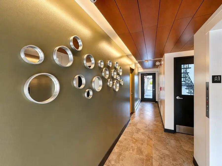 345 Harvard St #3B, Cambridge, MA 02138 - #3