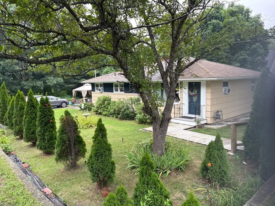 106 N Lowell St, Methuen, MA 01844 - #3