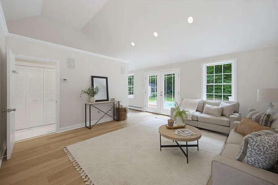 171 Buck Knoll Rd, Raynham, MA 02767 - #3