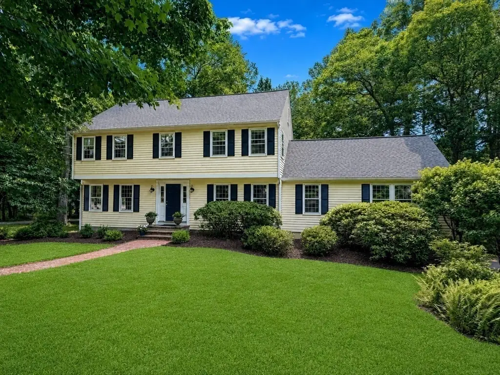 112 Wood End Lane, Medfield, MA 02052 - #1