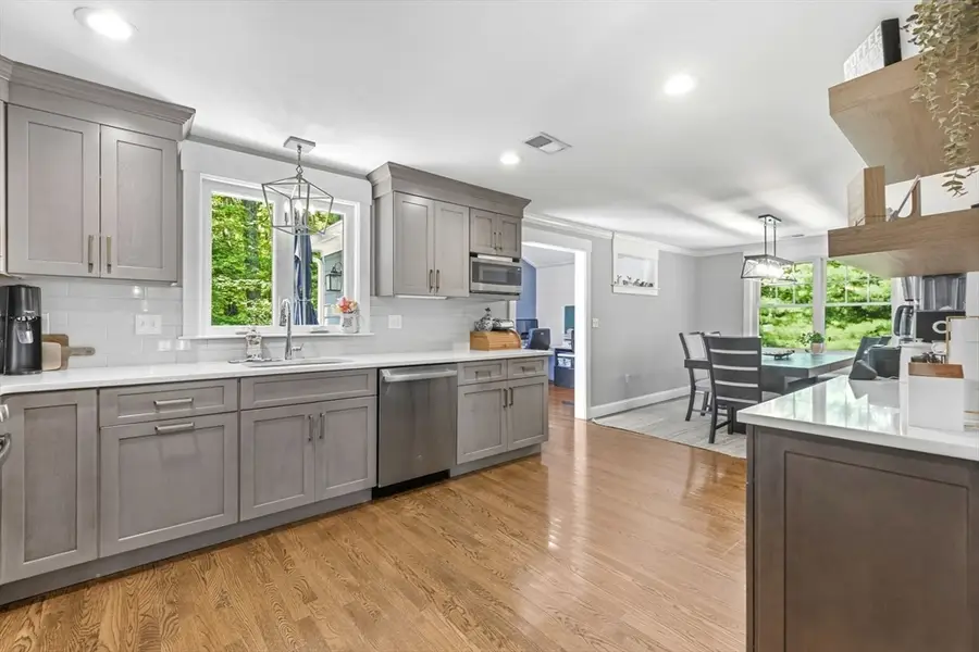 109 Linden St, Needham, MA 02492 - #3