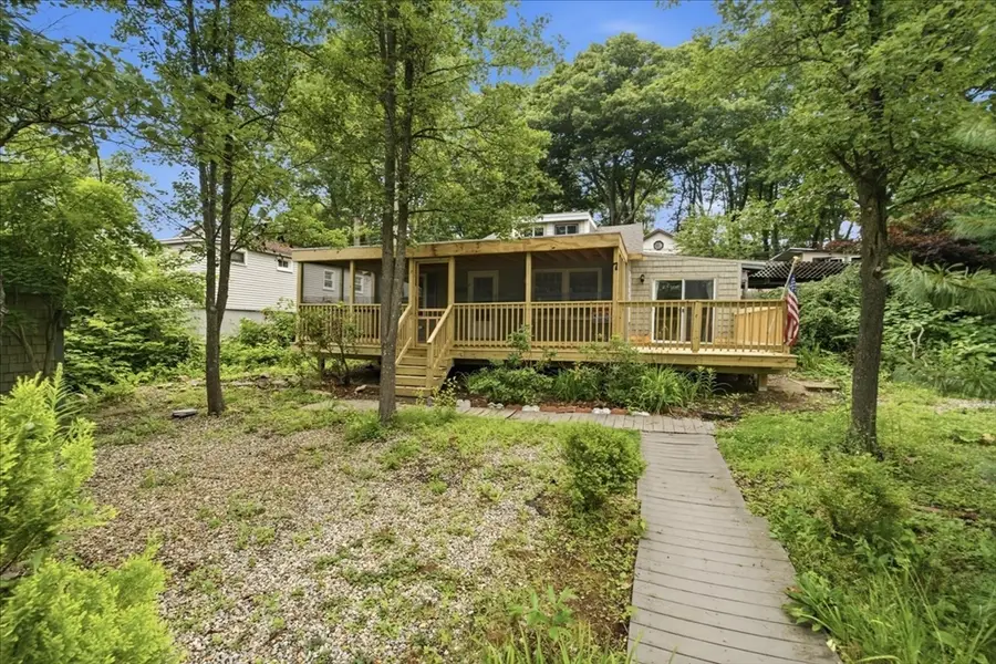 7 Victoria Avenue, Rutland, MA 01543 - #2