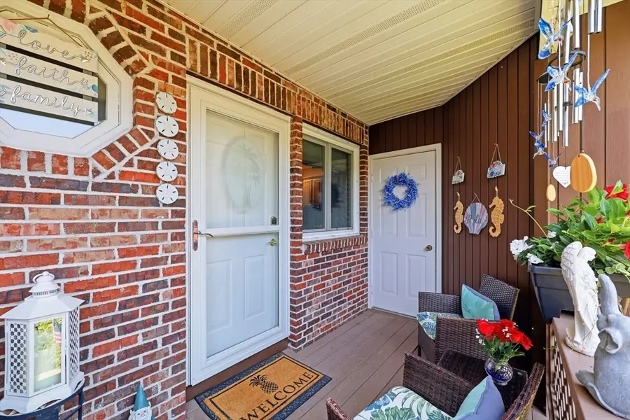 204 Brookfield Ln #204, Agawam, MA 01001 - #2